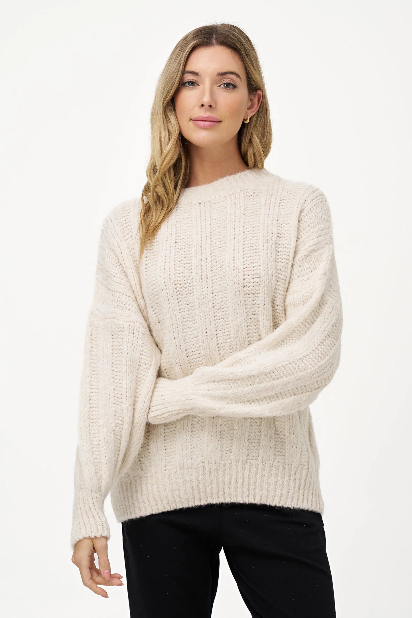 M Made In Italy Long Sleeve Crew-Neck Sweater