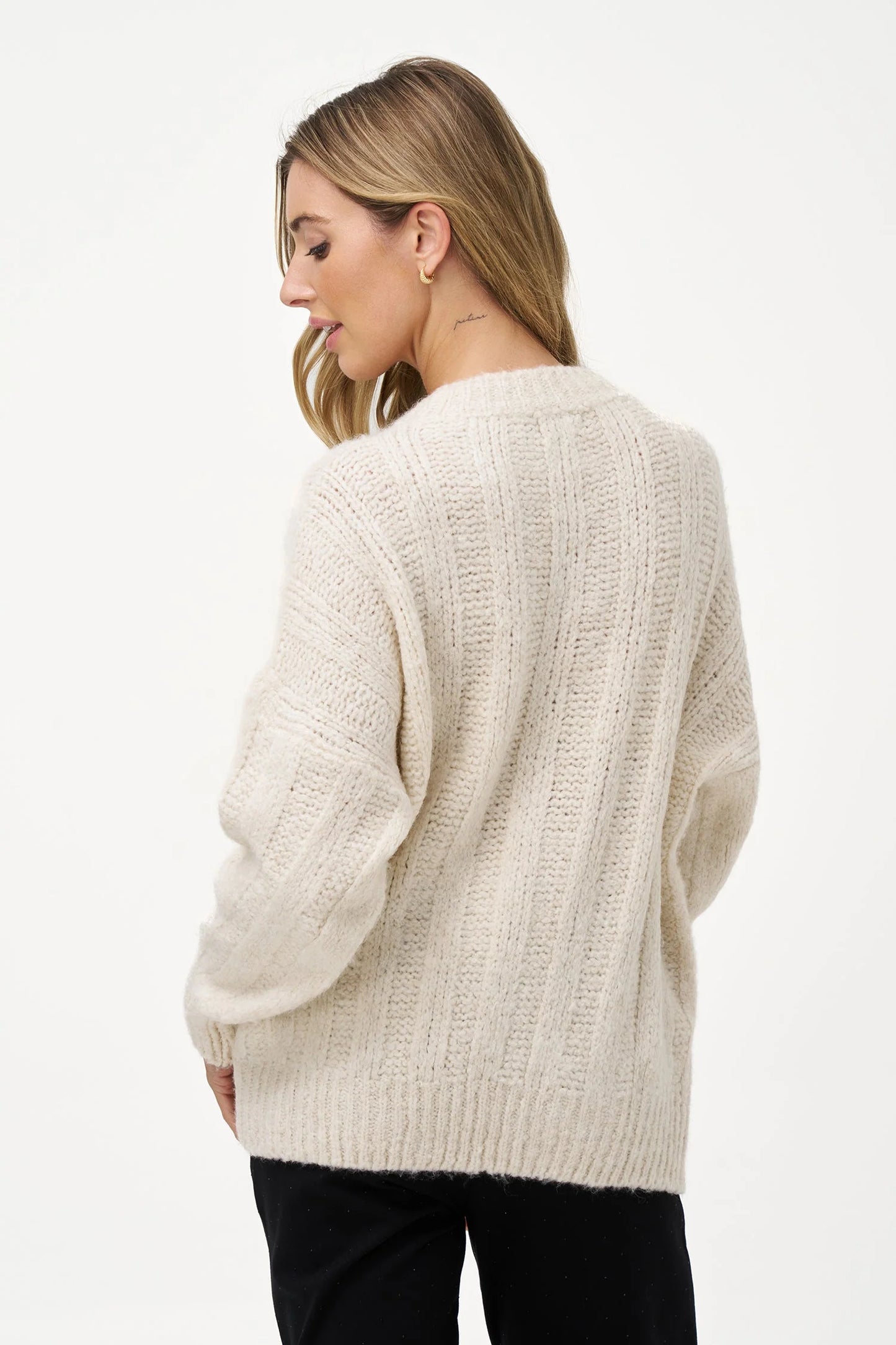 M Made In Italy Long Sleeve Crew-Neck Sweater
