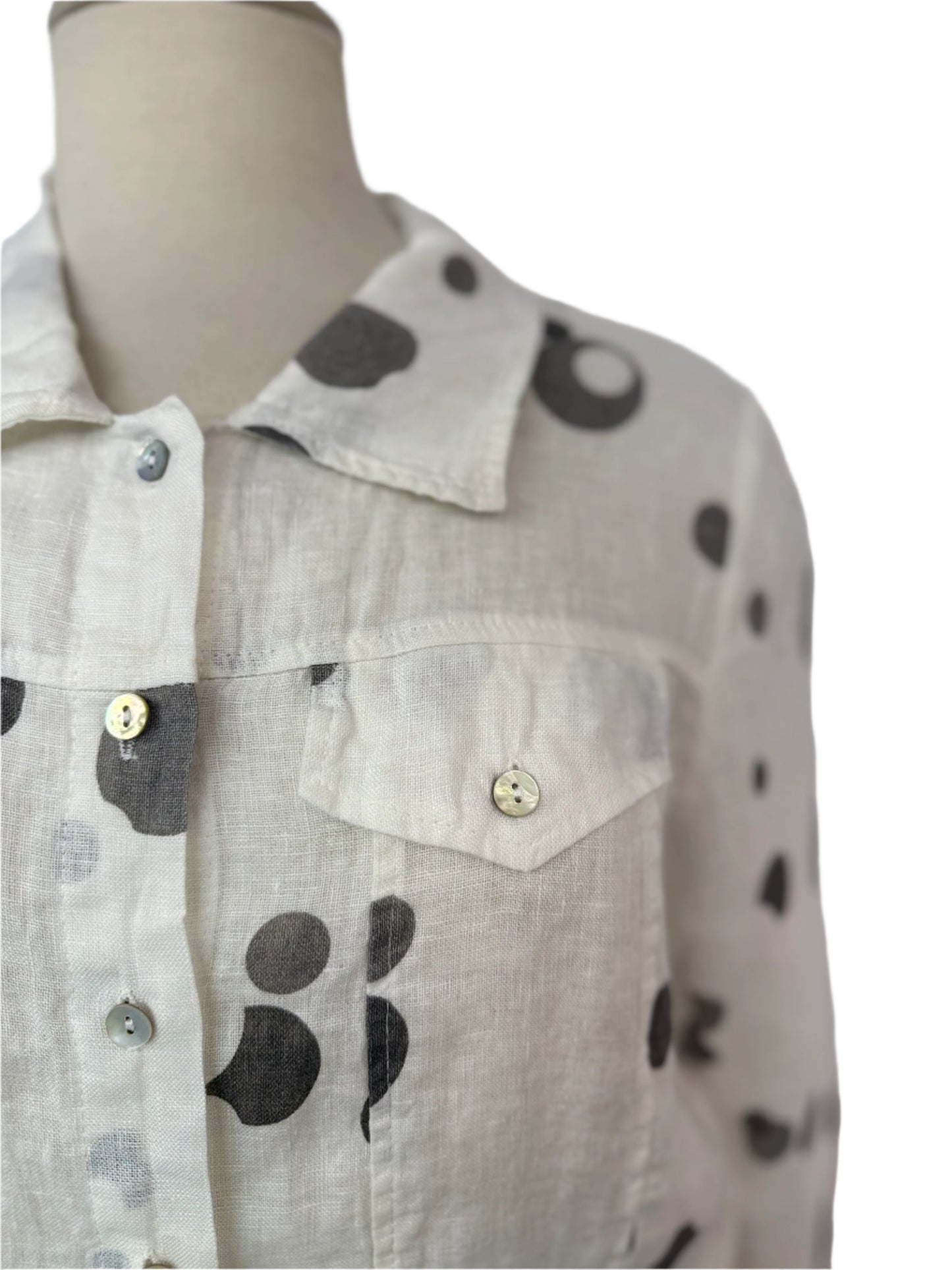 Inizio Linen Cropped Polka Dot Button Down Top