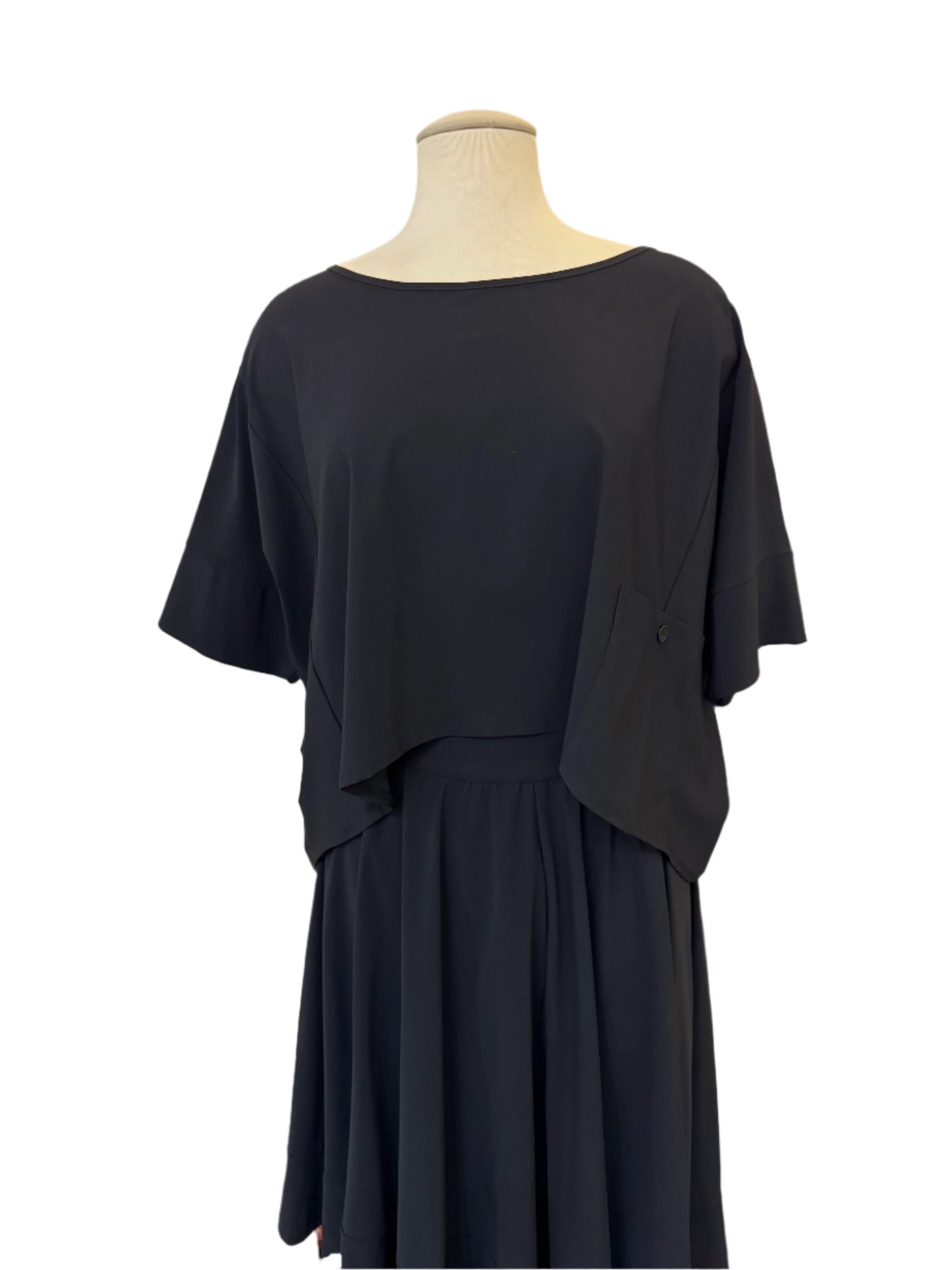 Porto Cropped Short Sleeve in Black