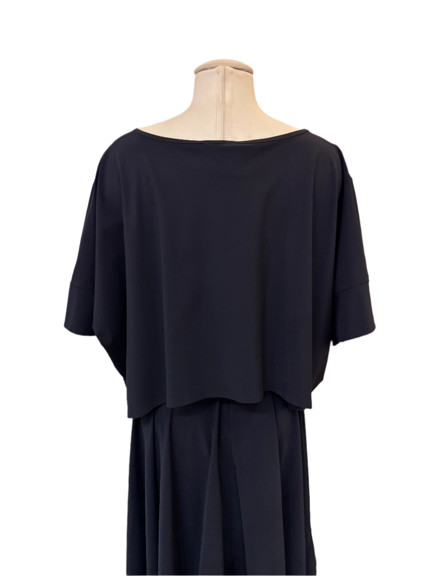 Porto Cropped Short Sleeve in Black