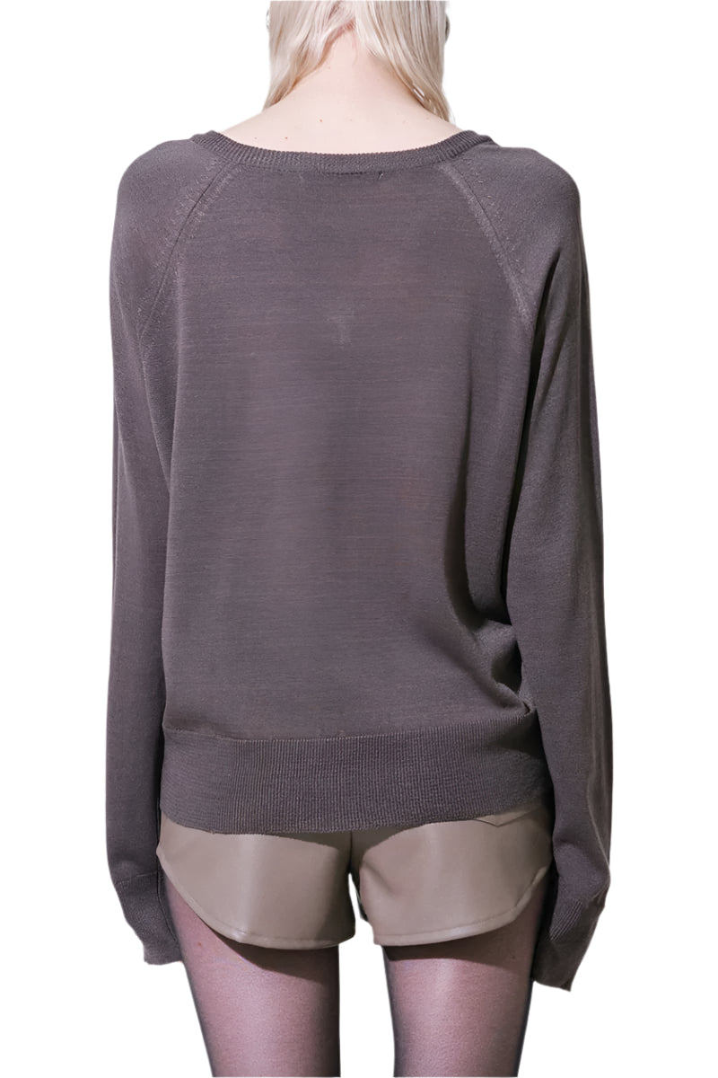 Clever Alice Spring V-Neck Knit Pullover
