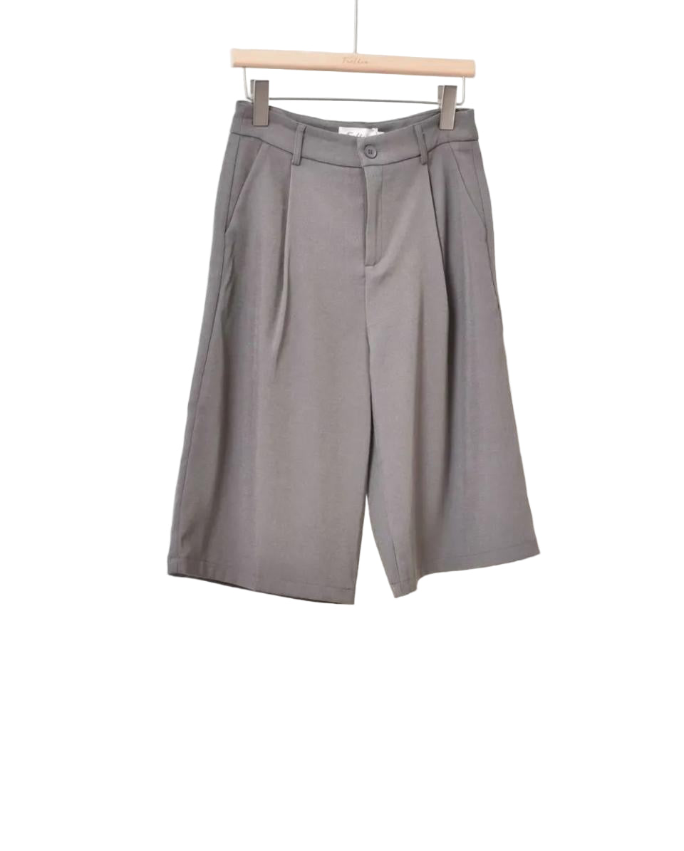 Clever Alice Cut-Off Trouser