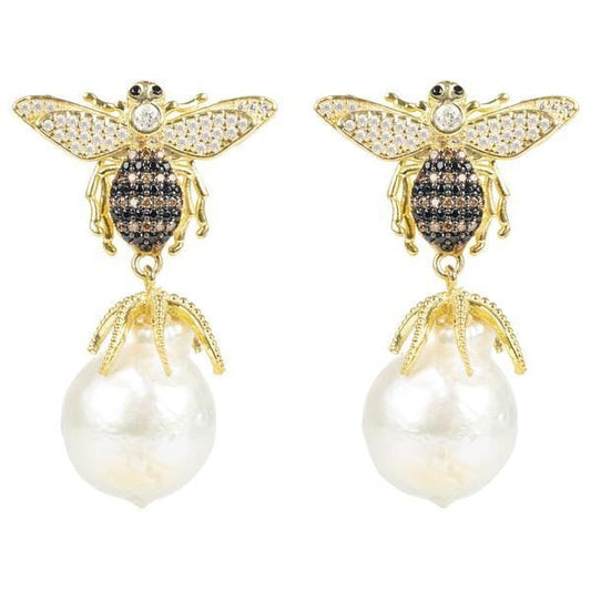 Our edited assortment of English jewerly, DIY beauty treatments and some extra goodies
