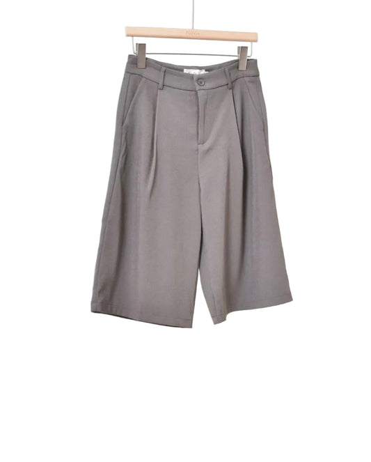 Clever Alice Cut-Off Trouser